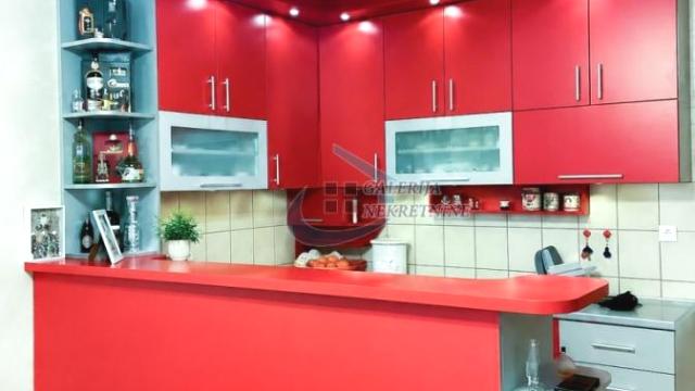 Kuća, Petosoban, Prodaja, 290m2, Širi centar, Gradska lokacija, Stevana Sremca