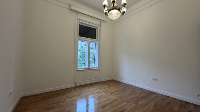 Poslovni prostor, četvorosoban, Izdavanje, 110m2, Kneza Miloša