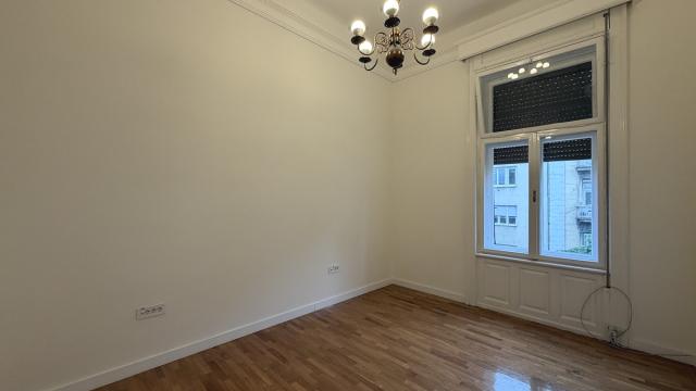 Poslovni prostor, četvorosoban, Izdavanje, 110m2, Kneza Miloša