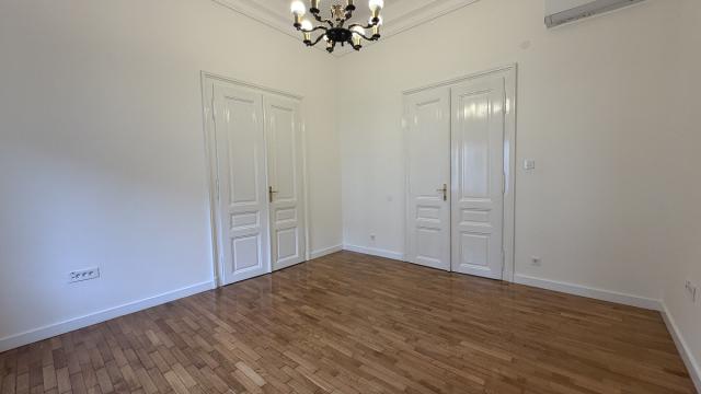 Poslovni prostor, četvorosoban, Izdavanje, 110m2, Kneza Miloša