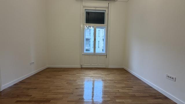 Poslovni prostor, četvorosoban, Izdavanje, 110m2, Kneza Miloša