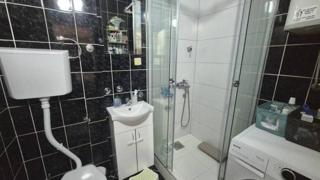 Stan, Dvosoban, Prodaja, 49m2, Begejska