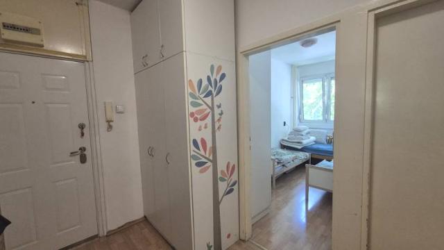 Stan, Dvosoban, Prodaja, 49m2, Begejska