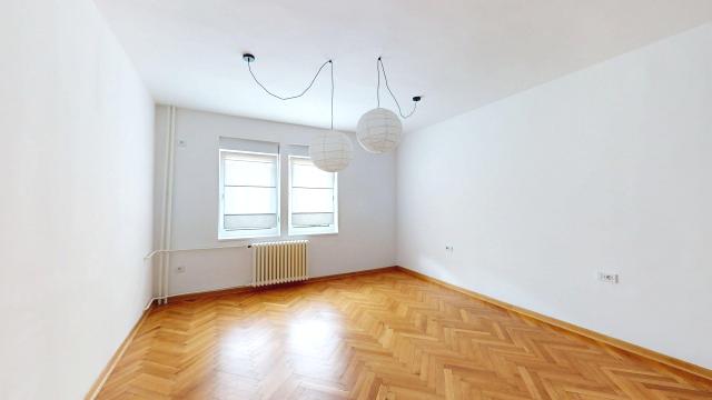 Stan, Trosoban, Prodaja, 80m2, Episkopa Visariona 2b