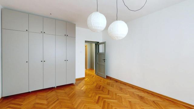 Stan, Trosoban, Prodaja, 80m2, Episkopa Visariona 2b