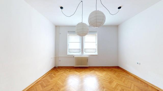 Stan, Trosoban, Prodaja, 80m2, Episkopa Visariona 2b