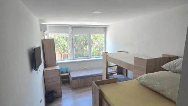 Poslovni prostor, Petosoban i veći, Prodaja, 250m2, Odzaci
