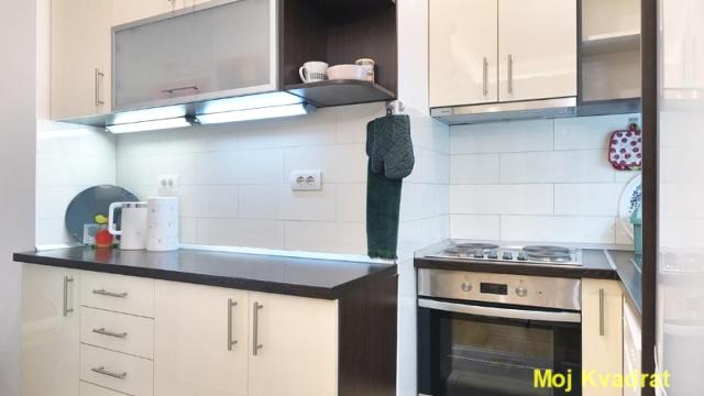 Stan, Trosoban, Izdavanje, 84m2, Skupština, Stari grad, Palmotićeva