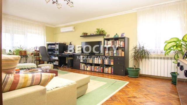 Kuća, Prodaja, 312m2, Sremčica, Čukarica, Porodice Marković