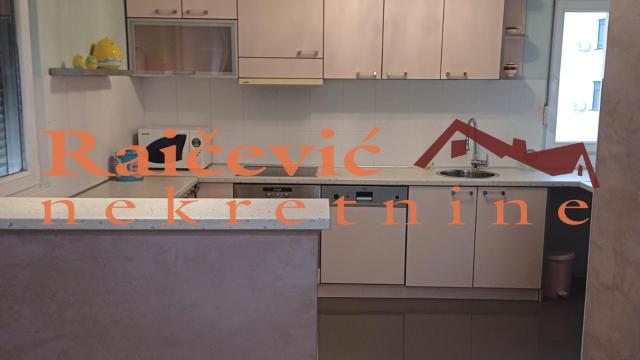 Stan, Trosoban, Prodaja, 84m2, Gornji grad, Zemun, Dragana Rakica