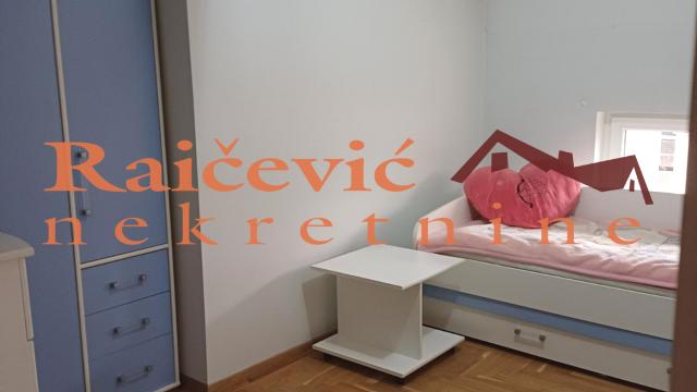 Stan, Trosoban, Prodaja, 84m2, Gornji grad, Zemun, Dragana Rakica