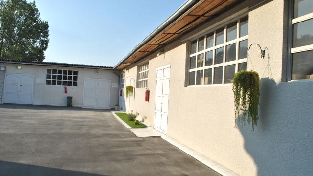 Poslovni prostor, Jednosoban, Izdavanje, 140m2, Rakovica, Rakovica