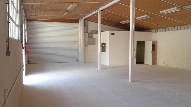 Poslovni prostor, Jednosoban, Izdavanje, 140m2, Rakovica, Rakovica