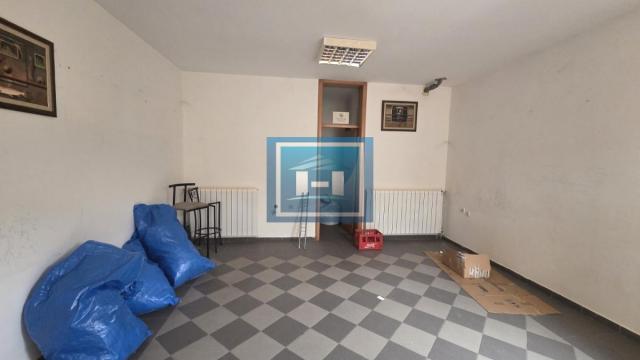 Poslovni prostor, Prodaja, 27m2, Centar, Gradska lokacija, Jagodina