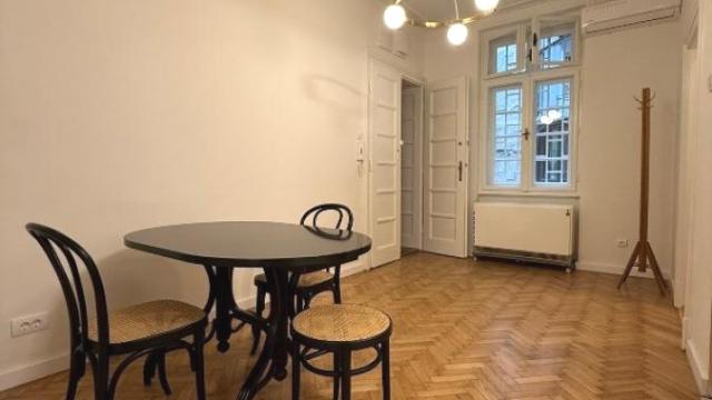 Stan, Trosoban, Izdavanje, 70m2, Terazije, Stari grad, Nušićeva
