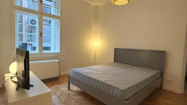 Stan, Trosoban, Izdavanje, 70m2, Terazije, Stari grad, Nušićeva