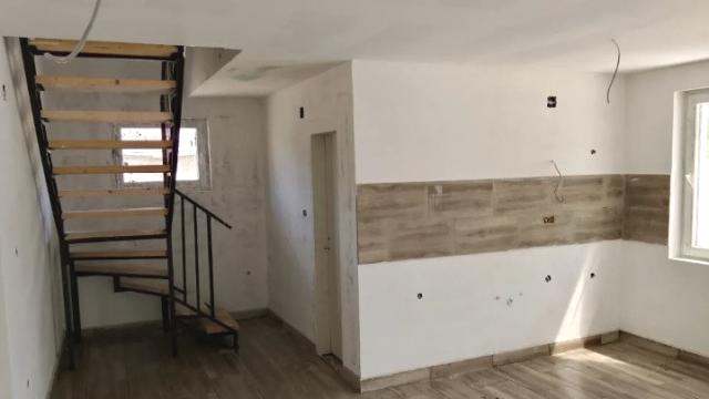 Kuća, Petosoban i veći, Prodaja, 160m2, Bačko Petrovo Selo, Okolno mesto, Radnička