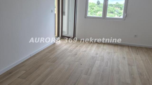 Stan, Dvoiposoban, Prodaja, 62m2, Irig
