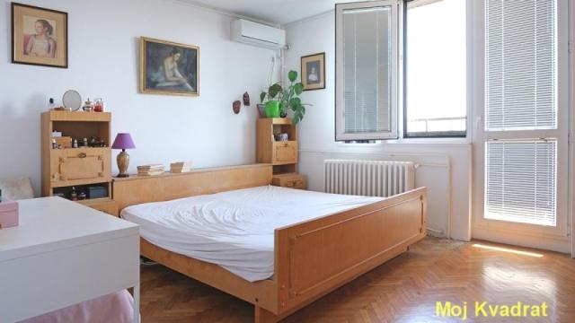 Stan, Dvosoban, Prodaja, 77m2, Fontana, Novi Beograd, Pariske komune