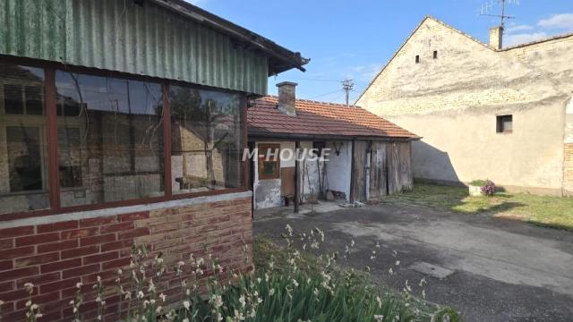 Kuća, Trosoban, Prodaja, 86m2, Gornja Varoš, Gradska lokacija, Sombor