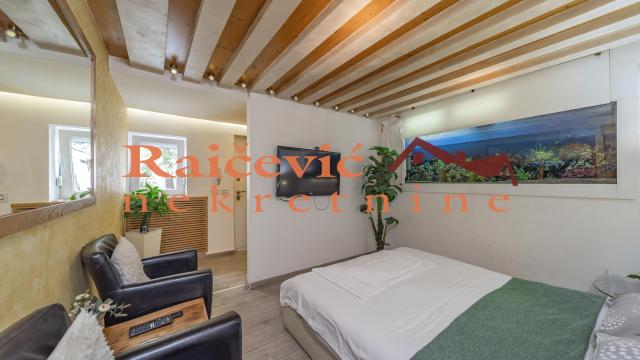 Stan, Dvosoban, Prodaja, 44m2, Cvetni trg, Vračar, Svetozara Markovica