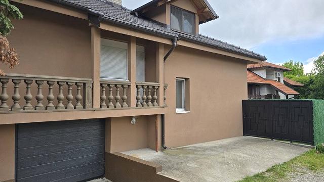 Kuća, Petosoban i veći, Prodaja, 150m2, Izletnicka
