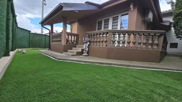 Kuća, Petosoban i veći, Prodaja, 150m2, Izletnicka
