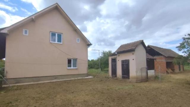 Kuća, četvorosoban, Prodaja, 130m2, Provo, Okolno mesto, Provo