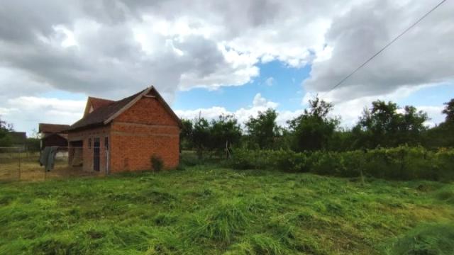 Kuća, četvorosoban, Prodaja, 130m2, Provo, Okolno mesto, Provo