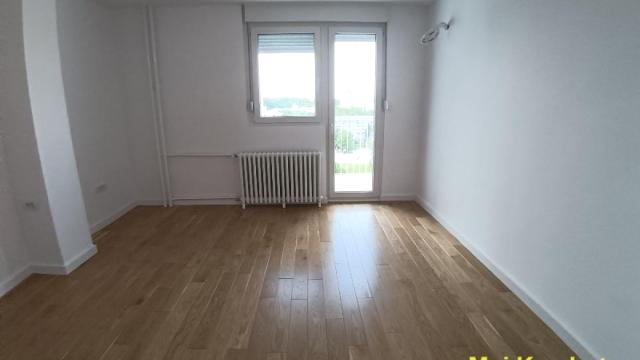 Stan, četvorosoban, Prodaja, 95m2, Blok 37, Novi Beograd, Bulevar Arsenija Čarnojevića