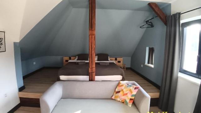Stan, četvorosoban, Prodaja, 109m2, Centar, Zemun, Bežanijska
