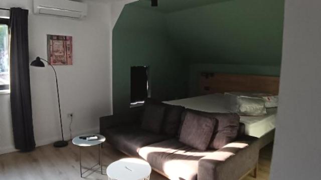 Stan, četvorosoban, Prodaja, 109m2, Centar, Zemun, Bežanijska