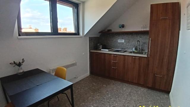Stan, četvorosoban, Prodaja, 109m2, Centar, Zemun, Bežanijska