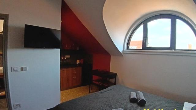 Stan, četvorosoban, Prodaja, 109m2, Centar, Zemun, Bežanijska