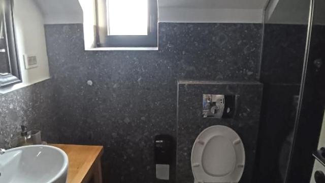 Stan, četvorosoban, Prodaja, 109m2, Centar, Zemun, Bežanijska