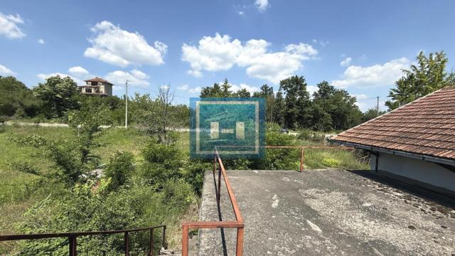 Kuća, četvorosoban, Prodaja, 167m2, Lipar, Gradska lokacija, Jagodina