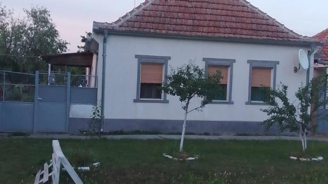 Kuća, Petosoban i veći, Prodaja, 112m2, Banatska Dubica, Okolno mesto, Banatska Dubica