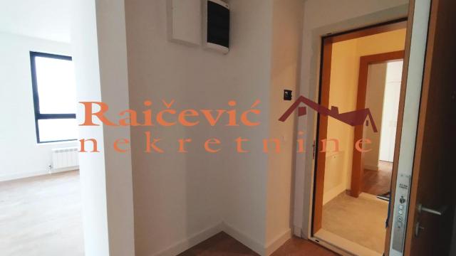 Stan, Trosoban, Prodaja, 80m2, Beograd na vodi, Savski venac, Kraljice Drage Obrenovic