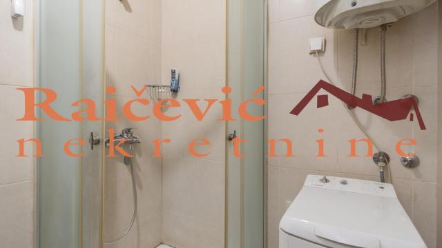 Stan, Dvoiposoban, Prodaja, 57m2, Crveni krst, Vračar, Gajeva