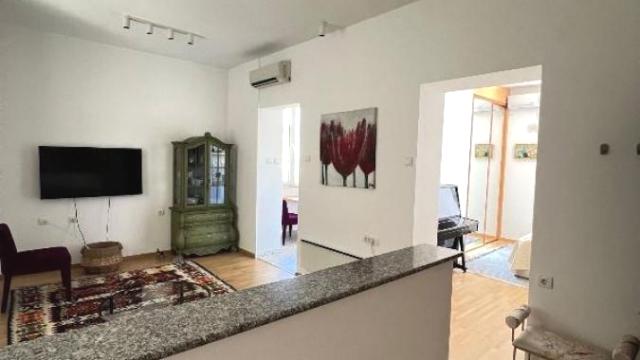 Stan, Dvosoban, Izdavanje, 45m2, Centar, Stari grad, Višnjićeva