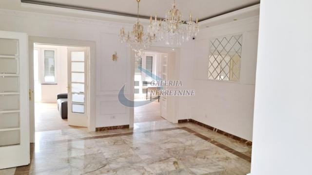Poslovni prostor, Izdavanje, 180m2, Centar, Savski venac, Savski trg