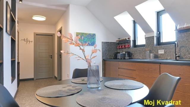 Stan, četvorosoban, Prodaja, 109m2, Centar, Zemun, Bežanijska