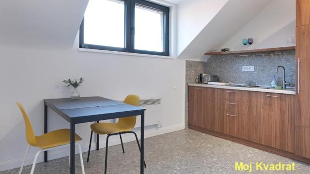 Stan, četvorosoban, Prodaja, 109m2, Centar, Zemun, Bežanijska
