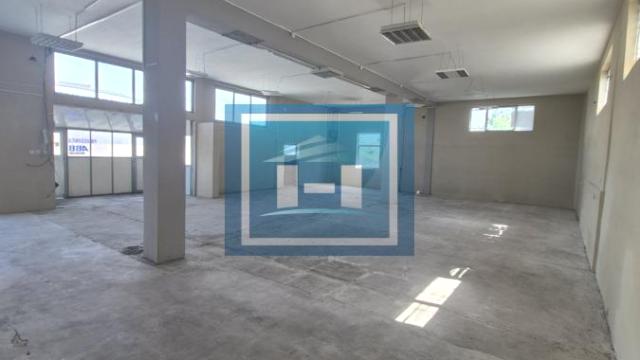 Poslovni prostor, Izdavanje, 360m2, Zmič, Gradska lokacija, Paraćin