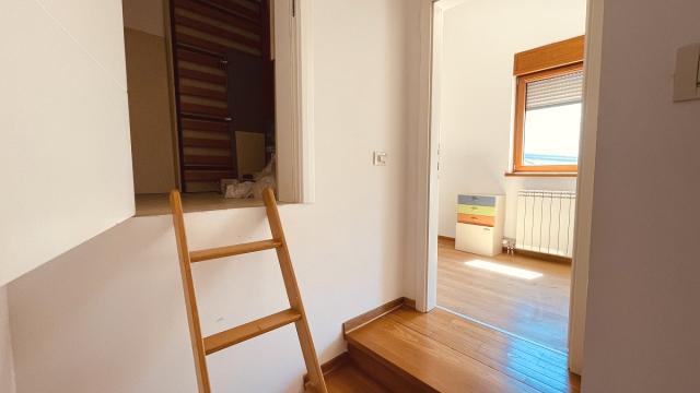Stan, četvorosoban, Izdavanje, 118m2, Mlatišumina