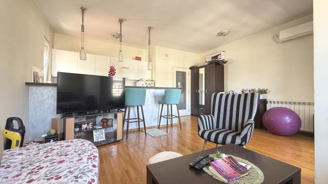 Stan, Jednosoban, Prodaja, 39m2, Nevenke Urbanove