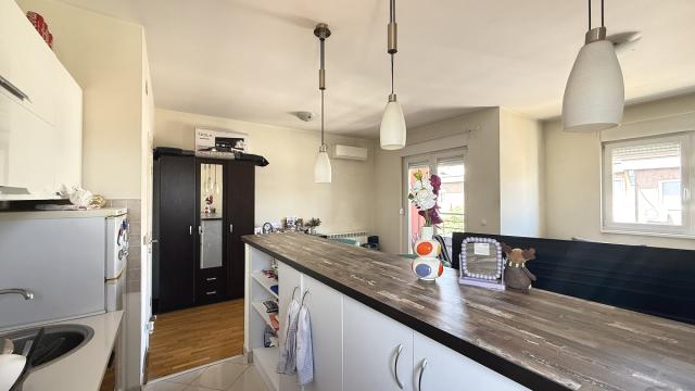 Stan, Jednosoban, Prodaja, 39m2, Nevenke Urbanove