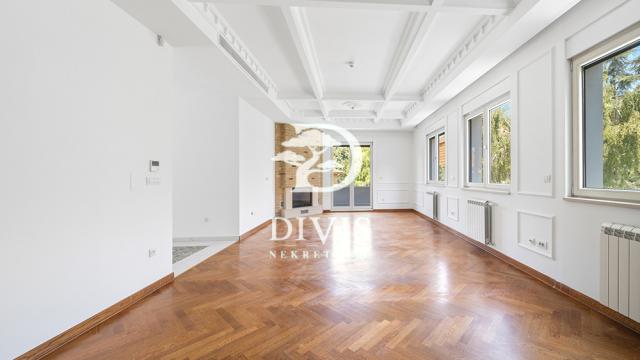 Kuća, Petosoban i veći, Prodaja, 500m2, Koste Jovanovića