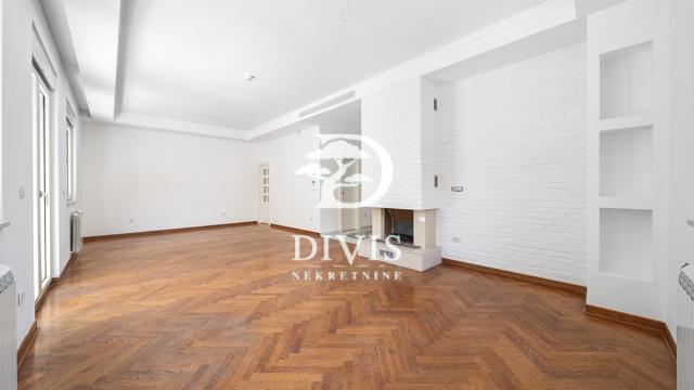 Kuća, Petosoban i veći, Prodaja, 500m2, Koste Jovanovića