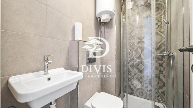Kuća, Petosoban i veći, Prodaja, 500m2, Koste Jovanovića